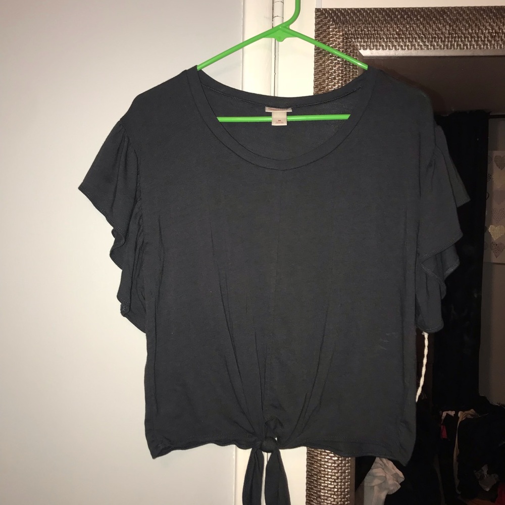 Mossimo ruffle sleeve shirt